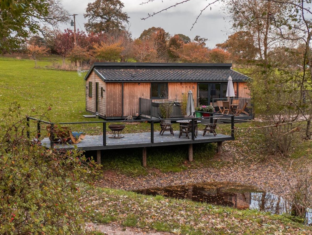 Riverside Cabins Shrewsbury Buitenkant foto