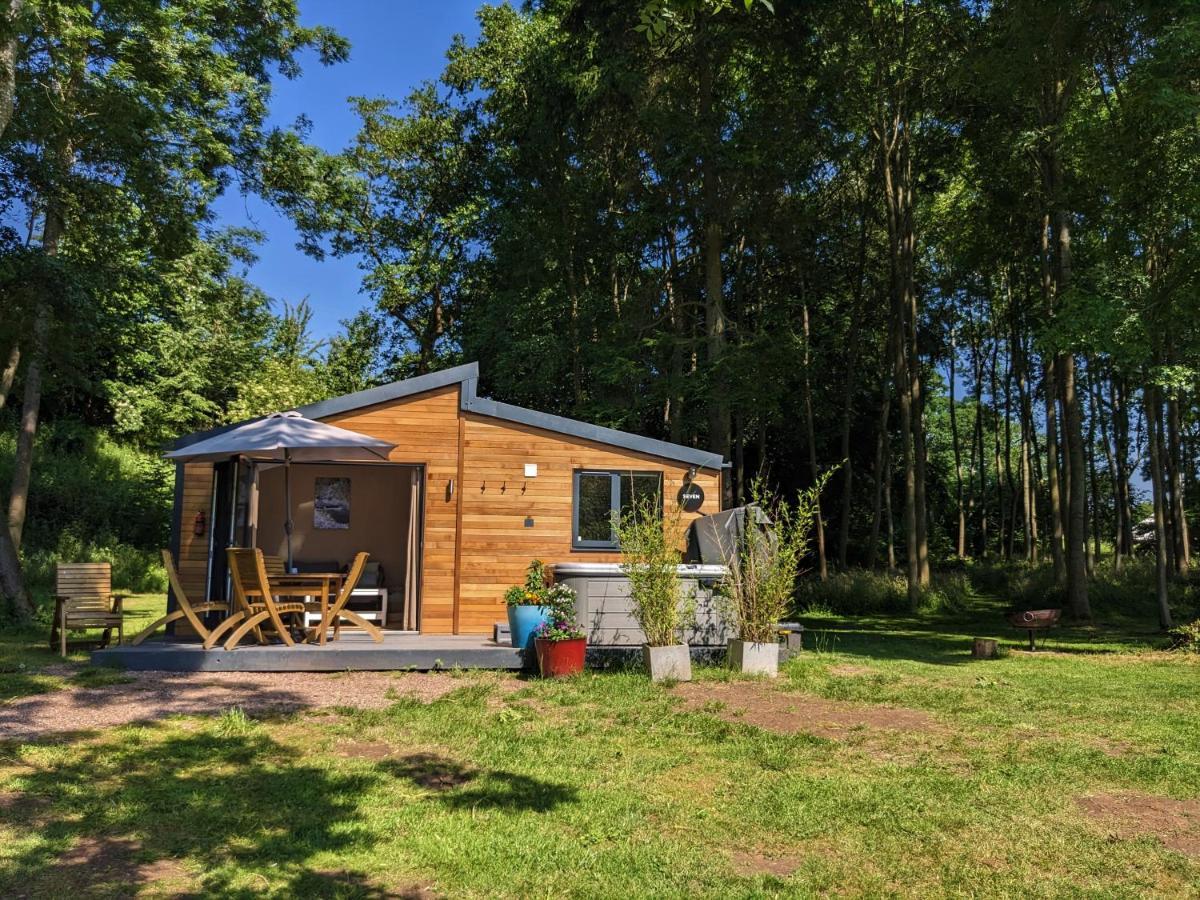 Riverside Cabins Shrewsbury Buitenkant foto